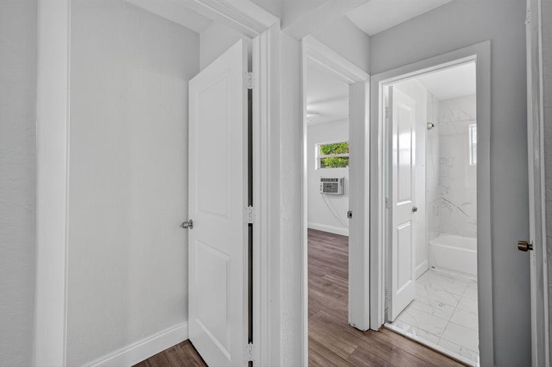 Image 16 of 45 For 1141 25th Ave