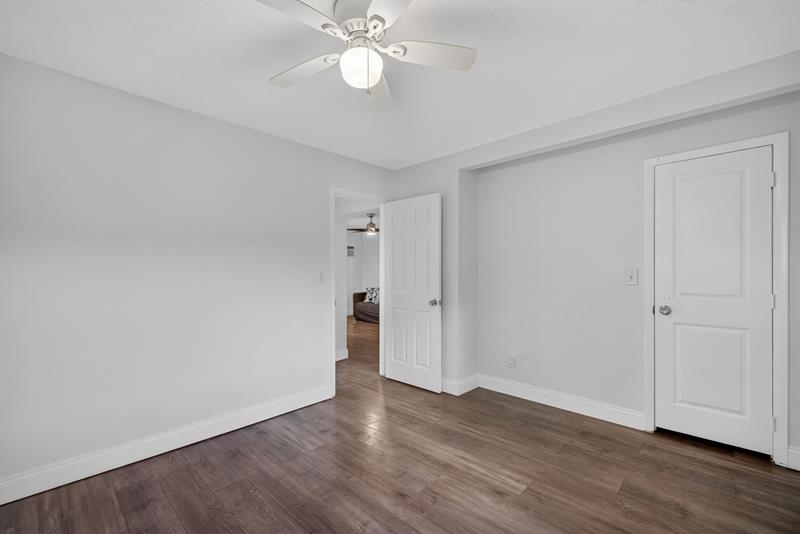 Image 19 of 45 For 1141 25th Ave