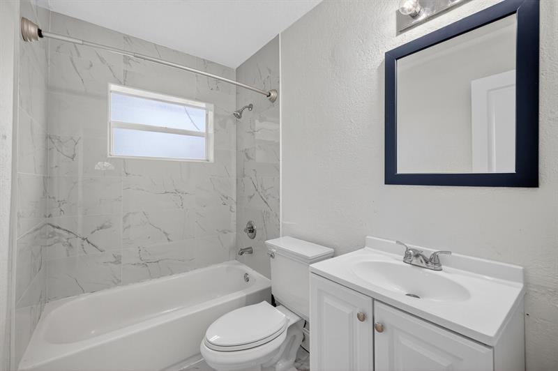 Image 21 of 45 For 1141 25th Ave