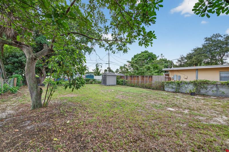 Image 29 of 45 For 1141 25th Ave