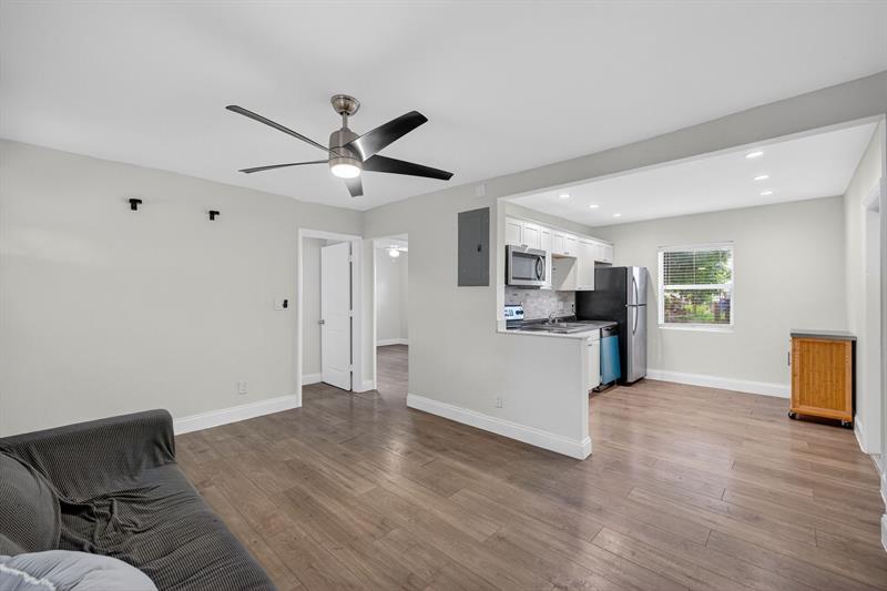 Image 9 of 45 For 1141 25th Ave