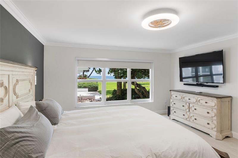 Image 26 of 66 For 2701 Ocean Blvd  15