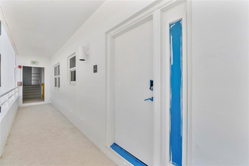 Image 60 of 66 For 2701 Ocean Blvd  15