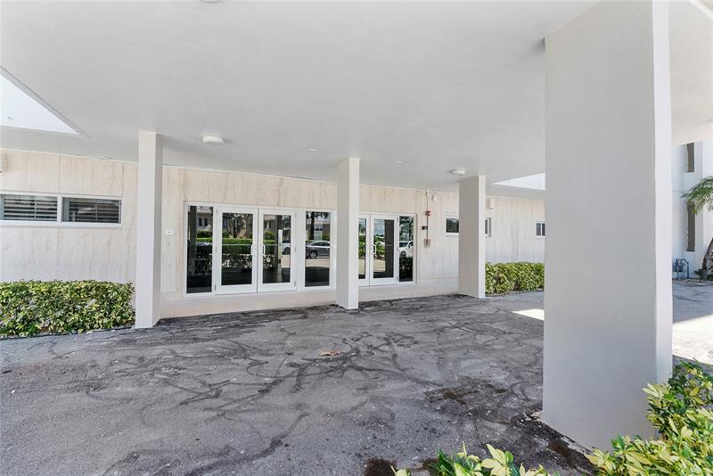 Image 61 of 66 For 2701 Ocean Blvd  15
