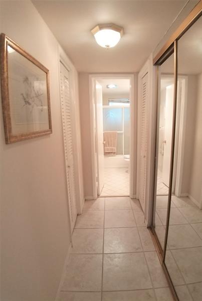 Image 10 of 20 For 4700 Washington St  108