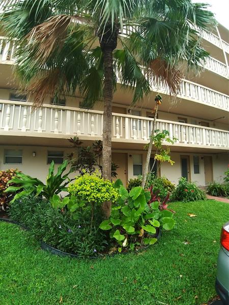 Image 14 of 20 For 4700 Washington St  108