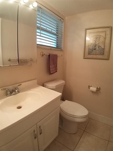 Image 7 of 20 For 4700 Washington St  108