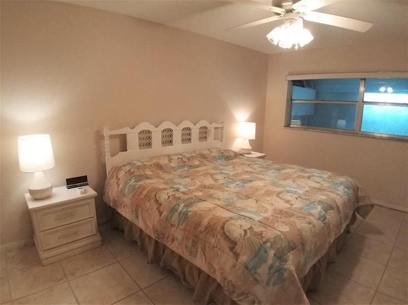 Image 9 of 20 For 4700 Washington St  108