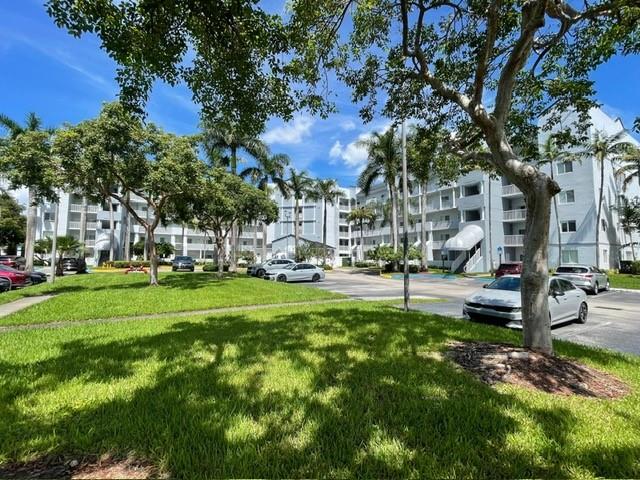 Details for 10700 66 St  302, Doral, FL 33178