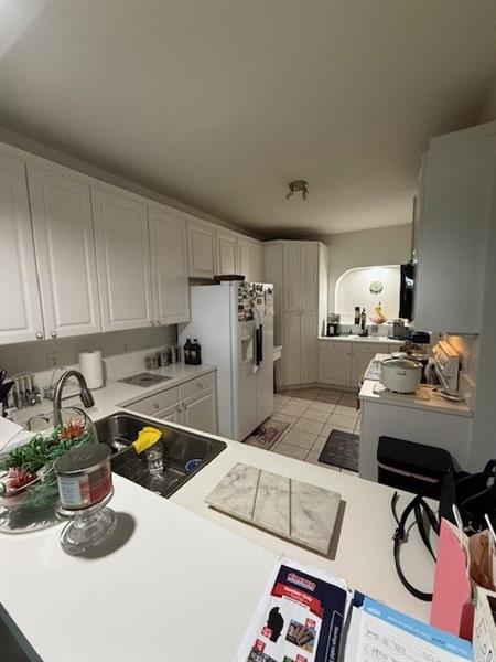 Image 16 of 20 For 10700 66 St  302