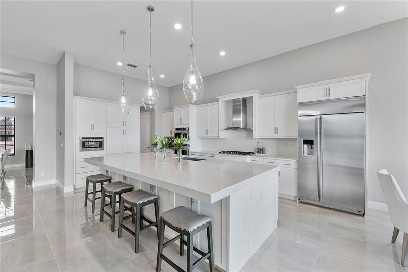 Image 15 of 82 For 9025 Parkland Bay Dr