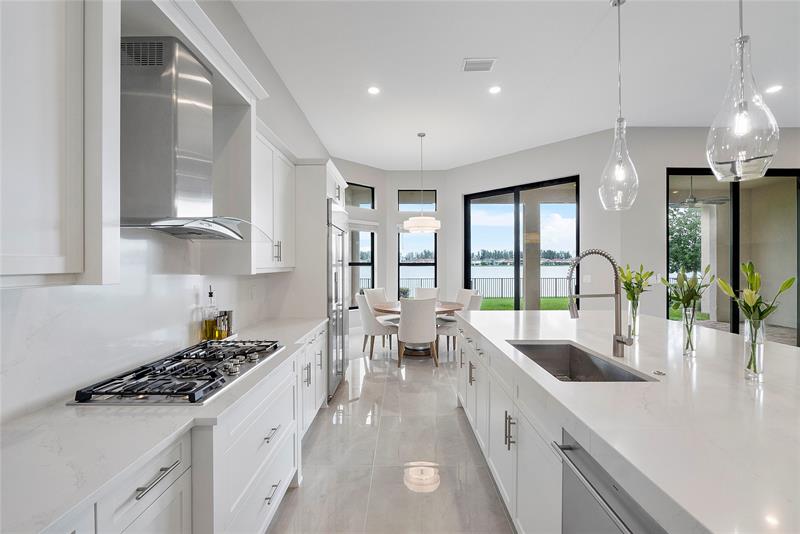 Image 17 of 82 For 9025 Parkland Bay Dr