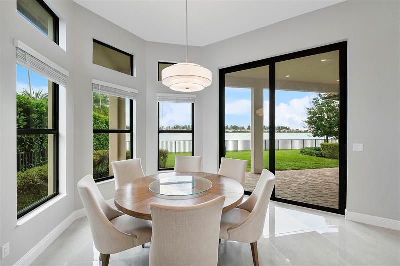 Image 18 of 82 For 9025 Parkland Bay Dr