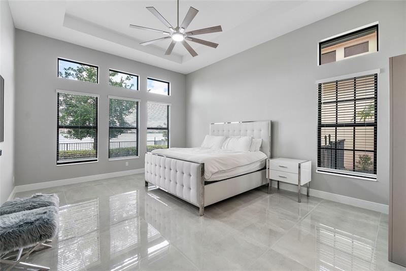 Image 22 of 82 For 9025 Parkland Bay Dr