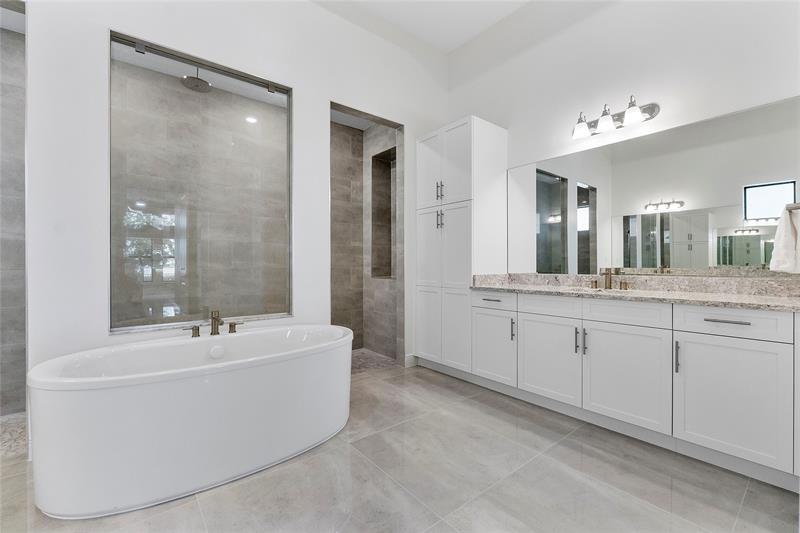 Image 29 of 82 For 9025 Parkland Bay Dr