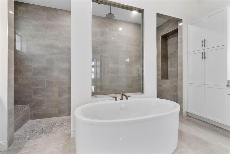 Image 30 of 82 For 9025 Parkland Bay Dr