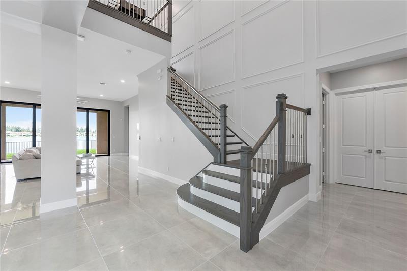 Image 36 of 82 For 9025 Parkland Bay Dr