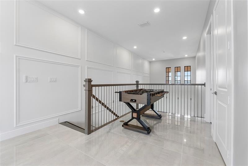 Image 39 of 82 For 9025 Parkland Bay Dr