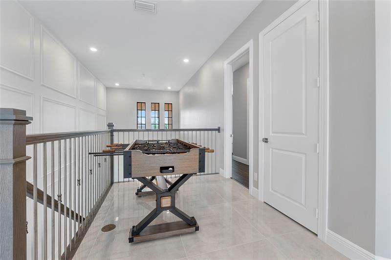 Image 40 of 82 For 9025 Parkland Bay Dr