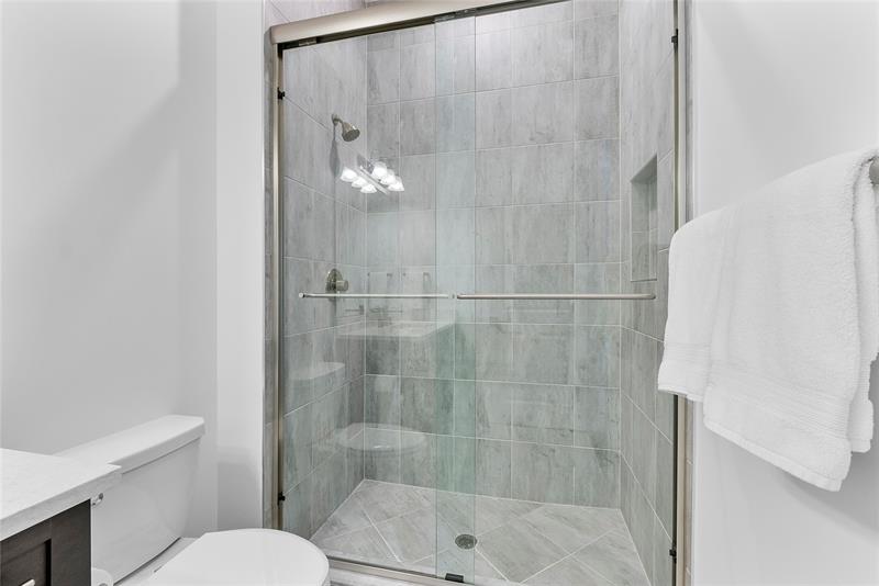 Image 46 of 82 For 9025 Parkland Bay Dr