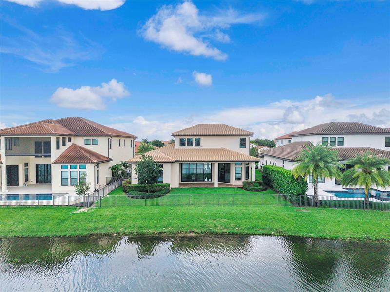 Image 69 of 82 For 9025 Parkland Bay Dr