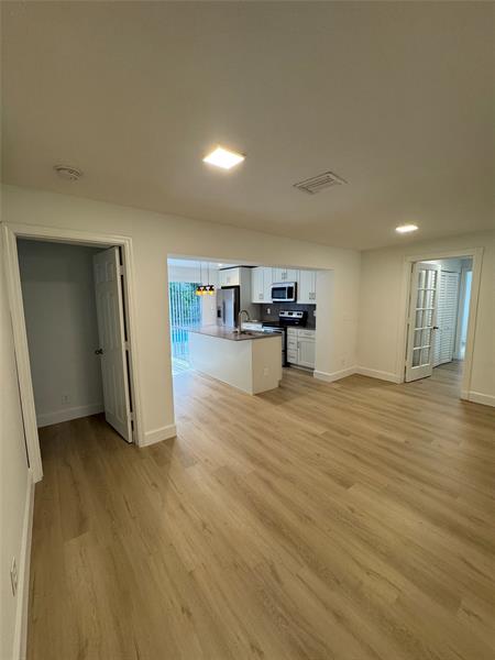 Image 7 of 25 For 5125 92nd Ter