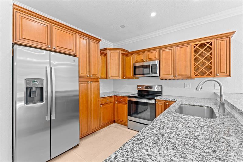 Image 11 of 44 For 7803 70th Ave