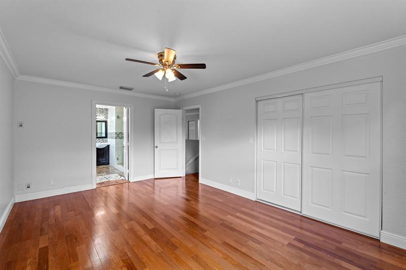 Image 21 of 44 For 7803 70th Ave