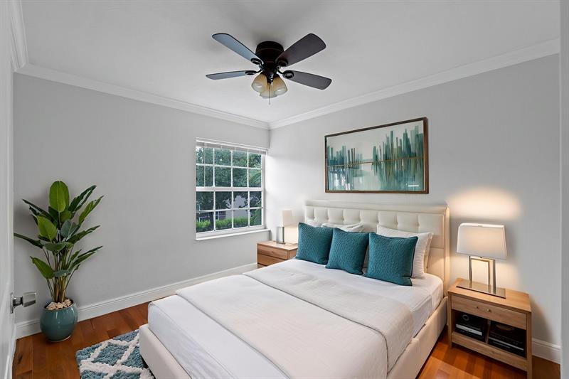 Image 24 of 44 For 7803 70th Ave