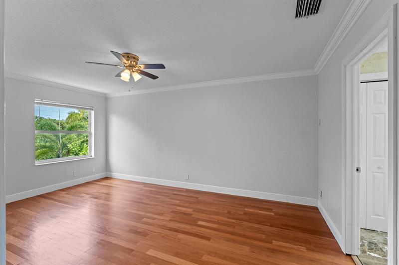 Image 28 of 44 For 7803 70th Ave