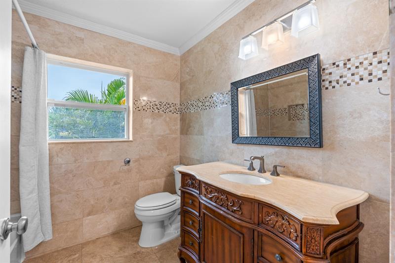 Image 31 of 44 For 7803 70th Ave