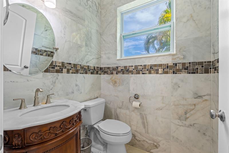 Image 32 of 44 For 7803 70th Ave