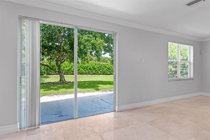 Image 6 of 44 For 7803 70th Ave