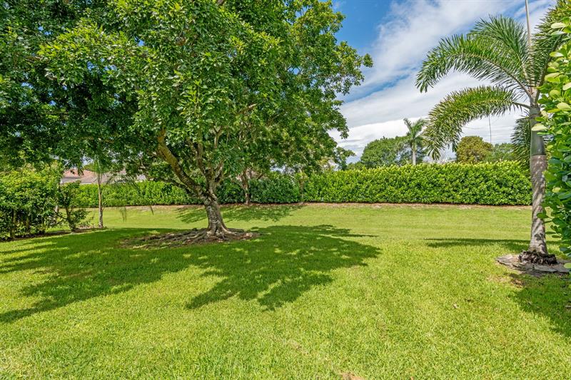 Image 7 of 44 For 7803 70th Ave