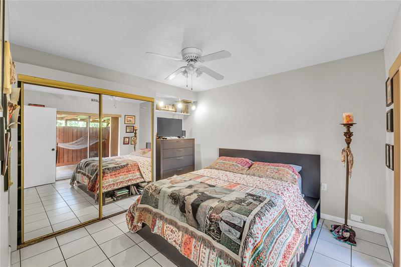 Image 15 of 31 For 9104 Sw 19 Place  A