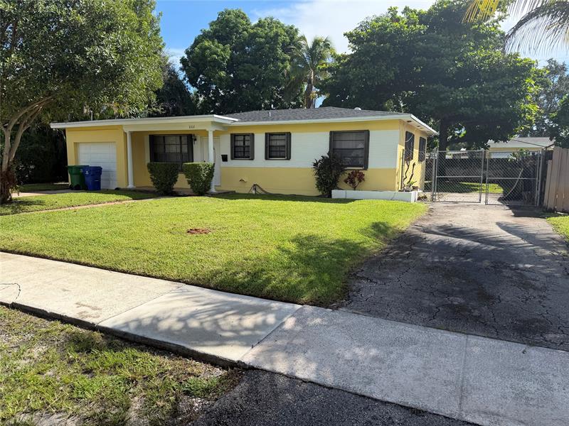 Image 3 of 20 For 2221 67th Ave