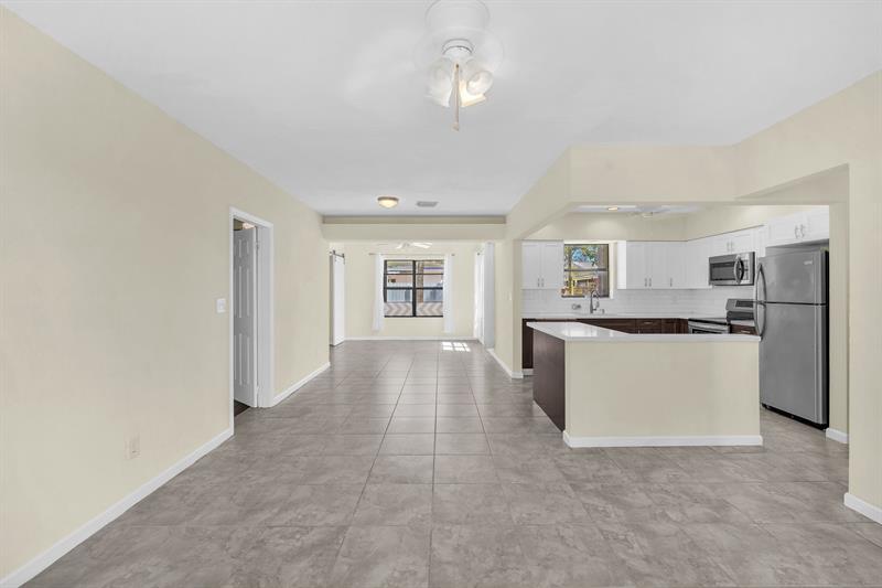Image 5 of 20 For 2221 67th Ave