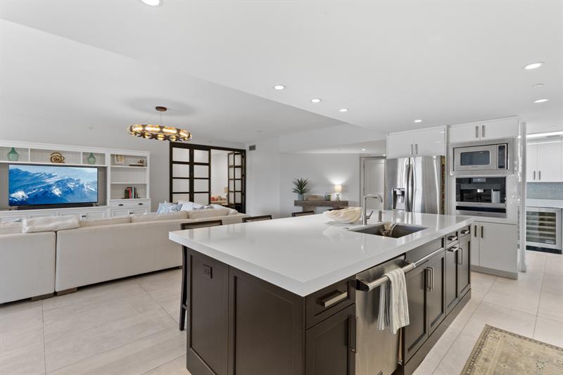Image 6 of 53 For 1532 12th St  302