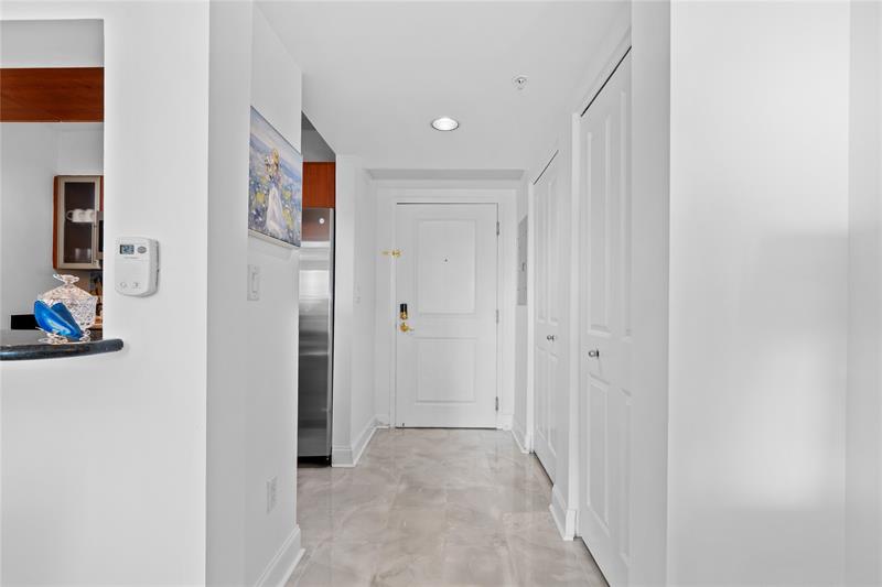 Image 13 of 50 For 610 Las Olas Blvd  721n
