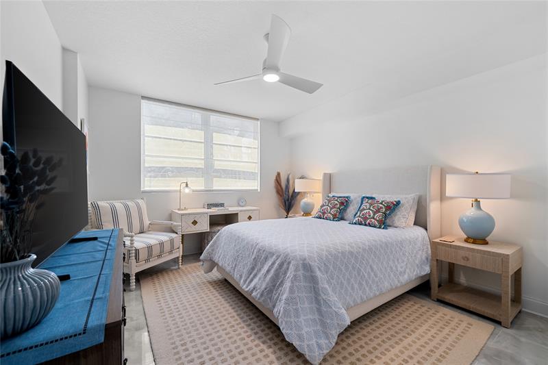 Image 15 of 50 For 610 Las Olas Blvd  721n