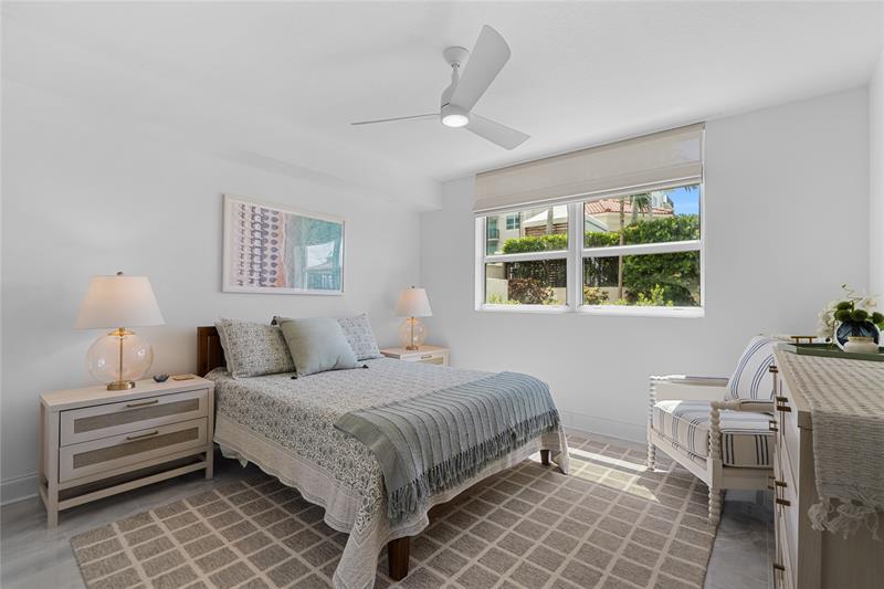 Image 20 of 50 For 610 Las Olas Blvd  721n