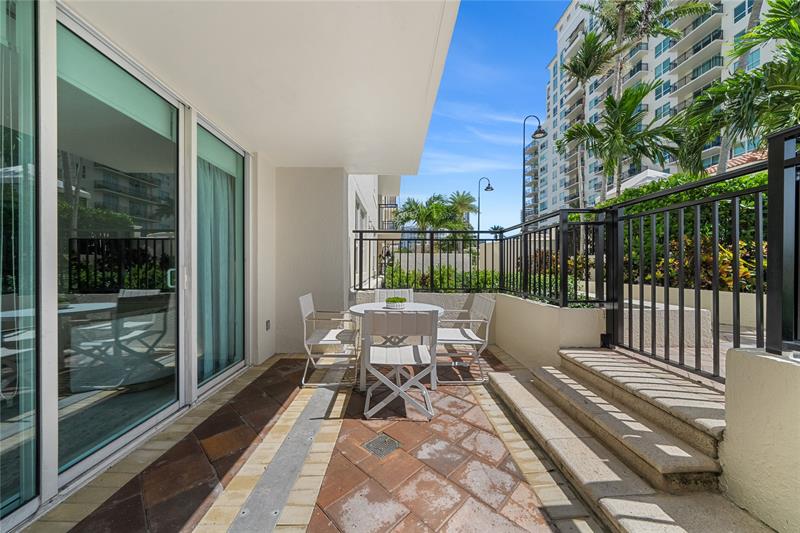 Image 25 of 50 For 610 Las Olas Blvd  721n
