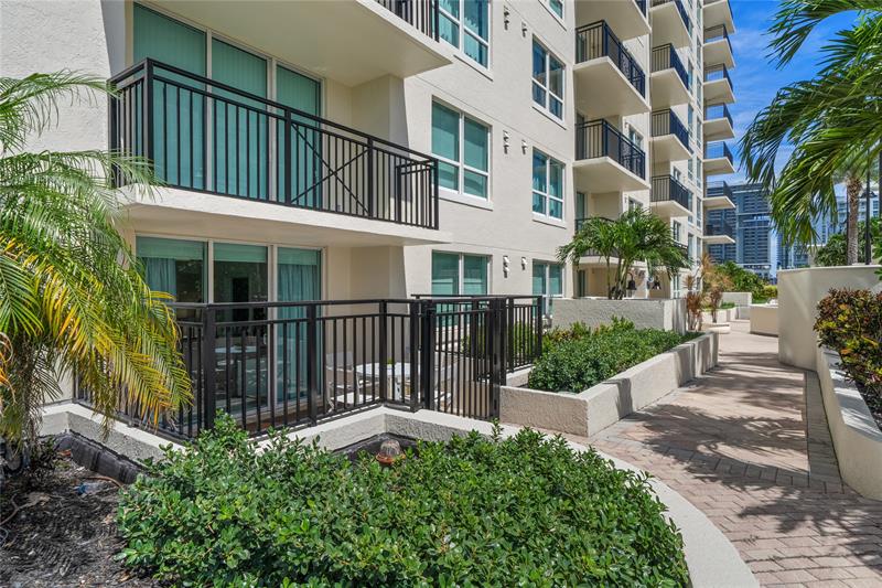 Image 27 of 50 For 610 Las Olas Blvd  721n