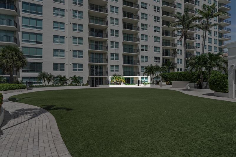 Image 28 of 50 For 610 Las Olas Blvd  721n