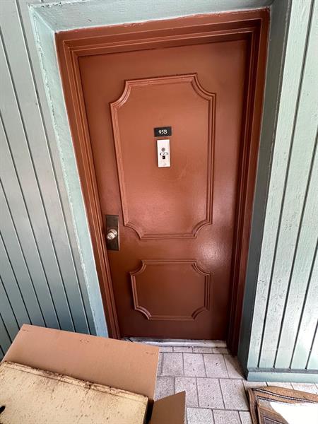 Image 2 of 10 For 4218 Inverrary Blvd  95b