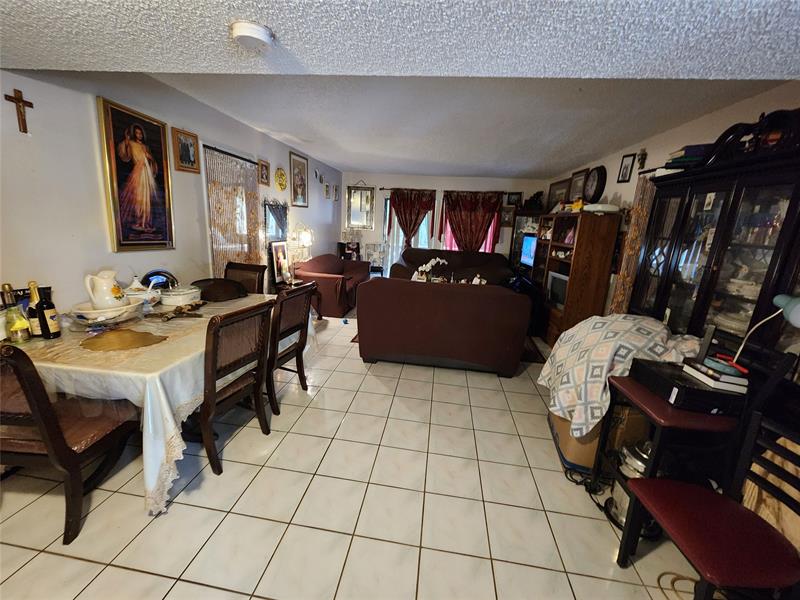 Image 6 of 10 For 4218 Inverrary Blvd  95b