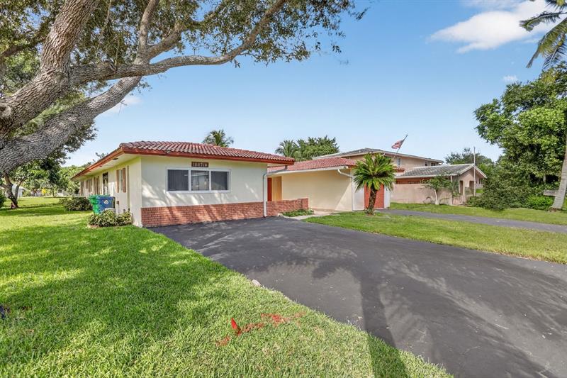 Image 5 of 31 For 10071 36th St