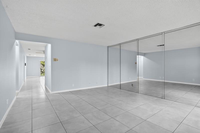 Image 8 of 31 For 10071 36th St