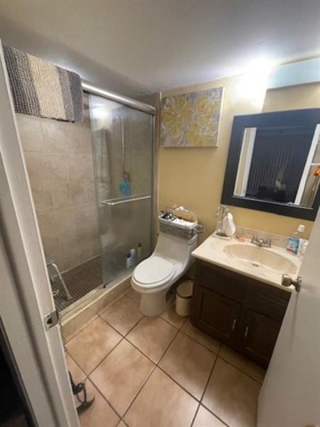 Image 5 of 7 For 6977 115th Pl  E33