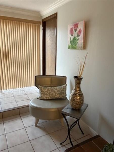 Image 6 of 7 For 6977 115th Pl  E33